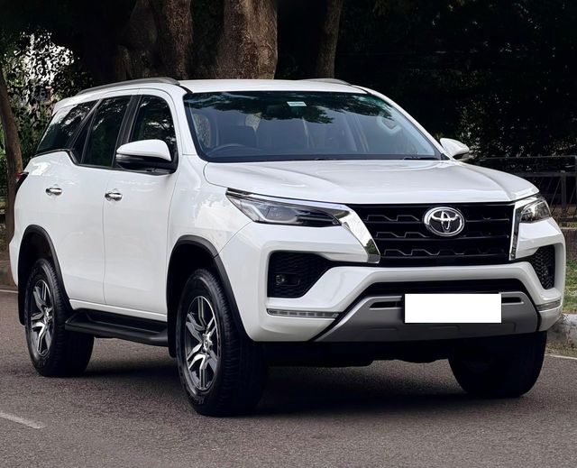 Toyota Fortuner 4X2 Diesel AT Second-hand 2024 Toyota Fortuner 4X2 Diesel AT for sale in Chandigarh