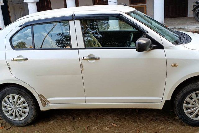 Maruti Suzuki Swift Dzire LXi Second-hand 2011 Maruti Suzuki Swift Dzire LXi for sale in Basti