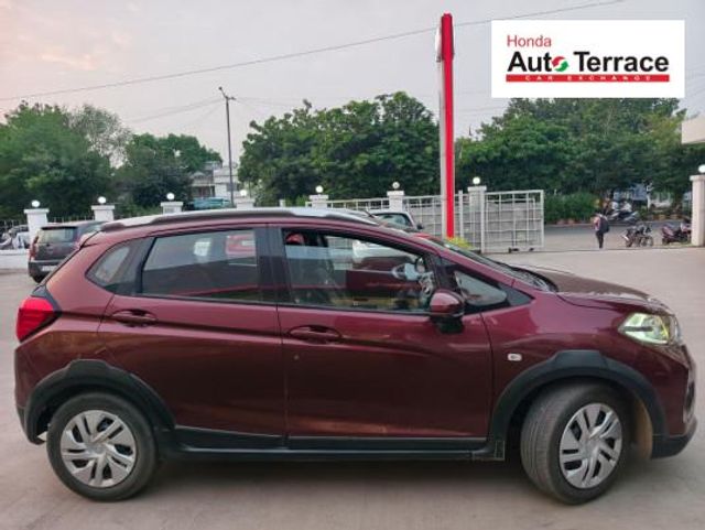 Honda WR-V i-VTEC एस रेनफोर्स्ड Second-hand 2017 Honda WR-V i-VTEC एस रेनफोर्स्ड for sale in Vadodara