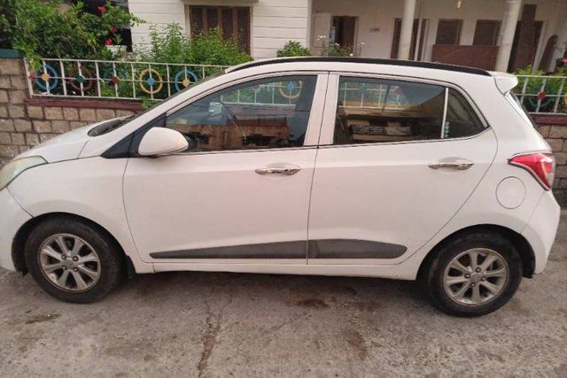Second-hand 2014 Hyundai Grand i10 Asta Option for sale in Kota