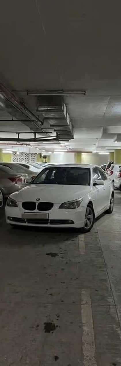 2009 BMW 5 Series 525i