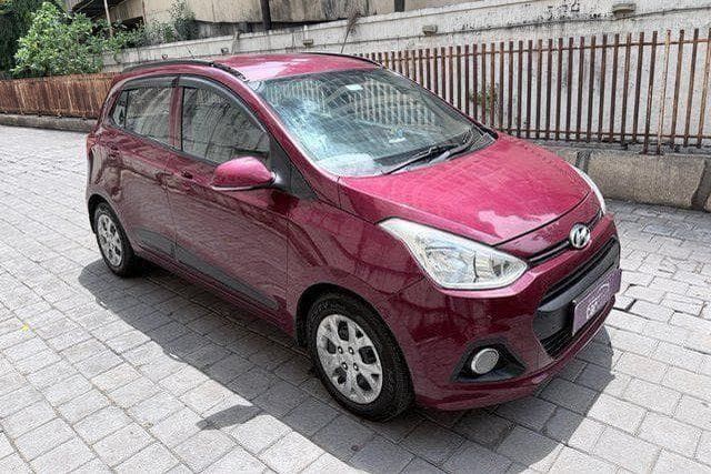 Hyundai Grand i10 Sportz Second-hand 2016 Hyundai Grand i10 Sportz for sale in Thane
