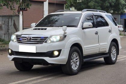 2014 Toyota Fortuner 4x4 MT