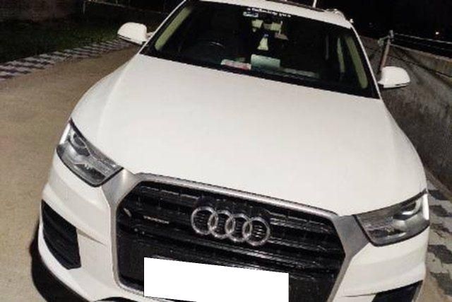 Audi Q3 35 TDI क्वाट्रो प्रीमियम Second-hand 2016 Audi Q3 35 TDI क्वाट्रो प्रीमियम for sale in Surat