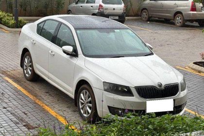 2017 Skoda Octavia स्टाइल प्लस 1.8 TSI AT