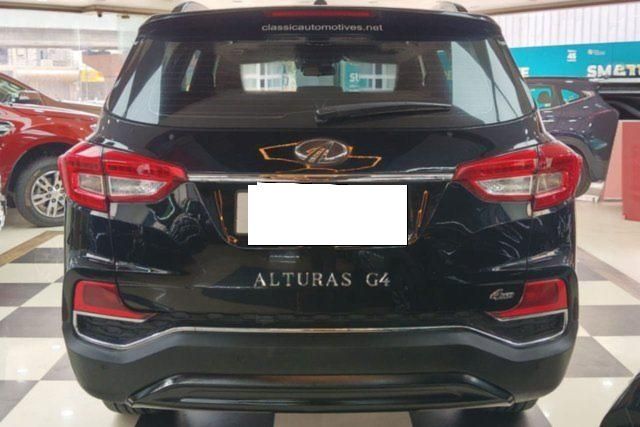Second-hand 2019 Mahindra Alturas G4 4X4 AT BSIV for sale in Bangalore
