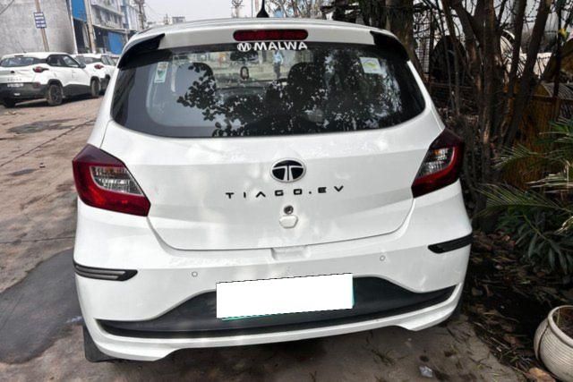 Tata Tiago EV XT LR Second-hand 2025 Tata Tiago EV XT LR for sale in New Delhi