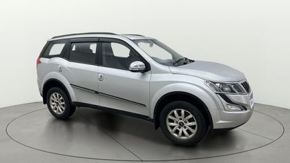 2017 Mahindra XUV500 AT W10 AWD