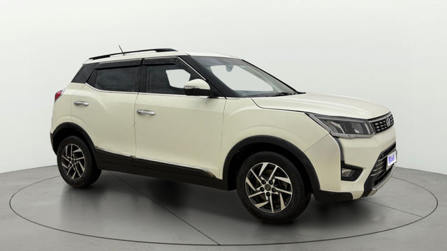 Mahindra XUV300 W8 बीएस6 Second-hand 2022 Mahindra XUV300 W8 बीएस6 for sale in New Delhi