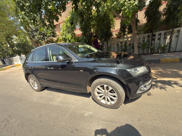 Audi Q5 2.0 TDI Second-hand 2014 Audi Q5 2.0 TDI for sale in Ahmedabad