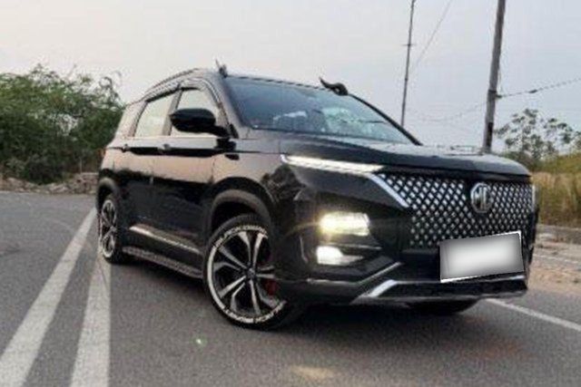 MG Hector Plus Sharp Pro CVT 7 Str 2023-2025 Second-hand 2025 MG Hector Plus Sharp Pro CVT 7 Str 2023-2025 for sale in New Delhi