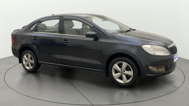 Skoda Rapid 1.6 MPI Style Plus Second-hand 2016 Skoda Rapid 1.6 MPI Style Plus for sale in Hyderabad