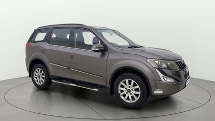 2018 Mahindra XUV500 W10 AWD