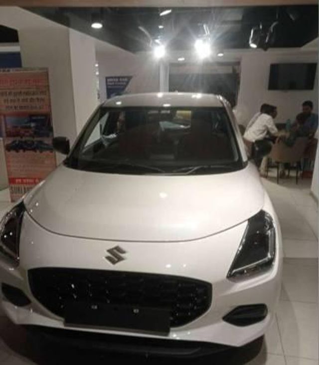 Second-hand 2025 Maruti Suzuki Swift एलएक्सआई for sale in Jhansi