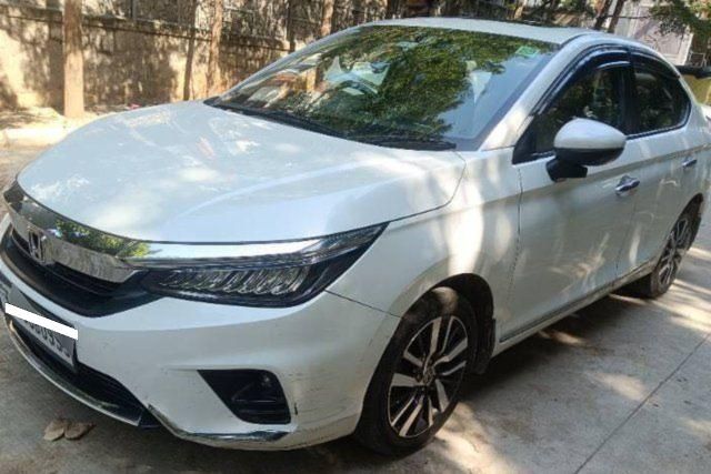 Second-hand 2022 Honda City जेडएक्स सीवीटी for sale in Ranga reddy