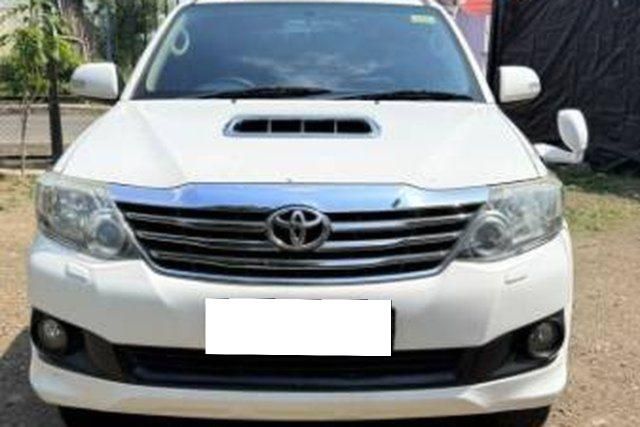 Second-hand 2014 Toyota Fortuner 4x2 एटी for sale in Pune