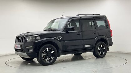 2022 Mahindra Scorpio S9
