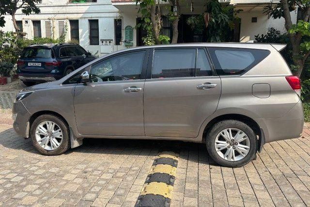 Toyota Innova Crysta 2.8 ZX AT BSIV Second-hand 2018 Toyota Innova Crysta 2.8 ZX AT BSIV for sale in Gurgaon