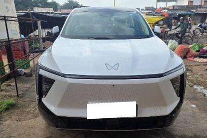 2025 Mahindra XEV 9e Pack Three