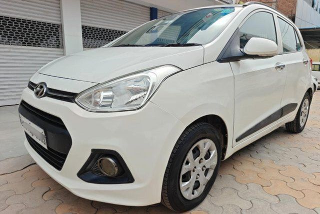 Hyundai Grand i10 Asta Second-hand 2013 Hyundai Grand i10 Asta for sale in Faridabad