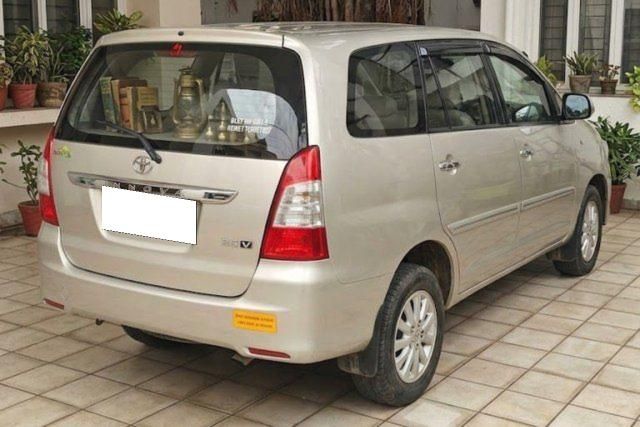 Toyota Innova 2.5 VX (Diesel) 7 Seater Second-hand 2012 Toyota Innova 2.5 VX (Diesel) 7 Seater for sale in Bangalore