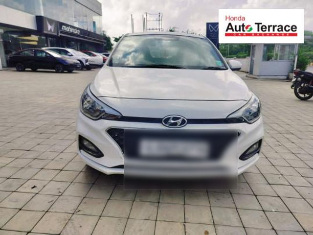 Second-hand 2020 Hyundai i20 1.2 Spotz for sale in Vadodara
