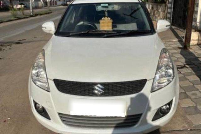 Maruti Suzuki Swift VDI Second-hand 2012 Maruti Suzuki Swift VDI for sale in Vadodara