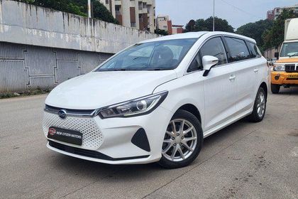 2023 BYD E6 इलेक्ट्रिक