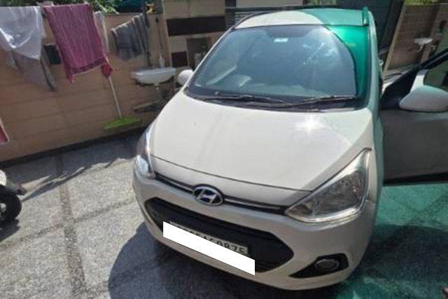 Hyundai Grand i10 Sportz Second-hand 2016 Hyundai Grand i10 Sportz for sale in Patiala