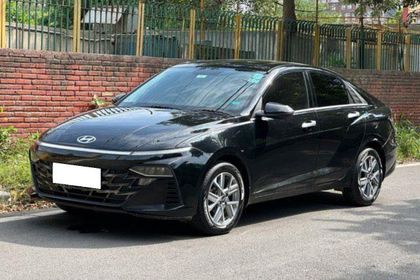 2024 Hyundai Verna एसएक्स IVT
