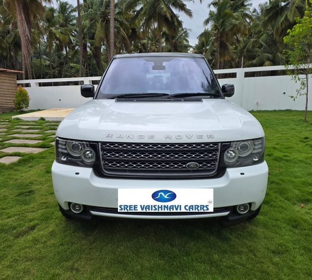 Second-hand 2013 Land Rover Range Rover Vogue SE 4.4 SDV8 for sale in Coimbatore