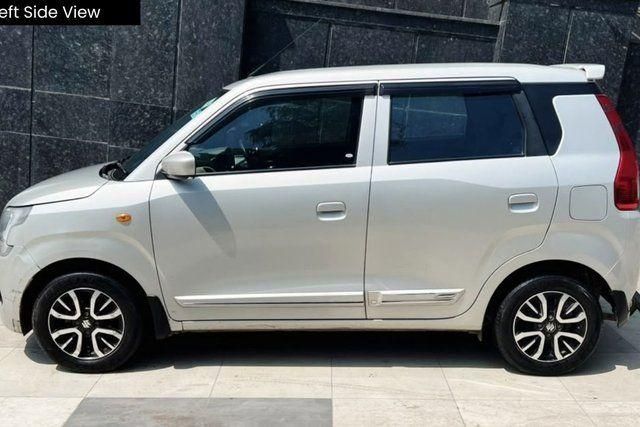 Maruti Suzuki Wagon R वीएक्सआई सीएनजी Second-hand 2024 Maruti Suzuki Wagon R वीएक्सआई सीएनजी for sale in New Delhi