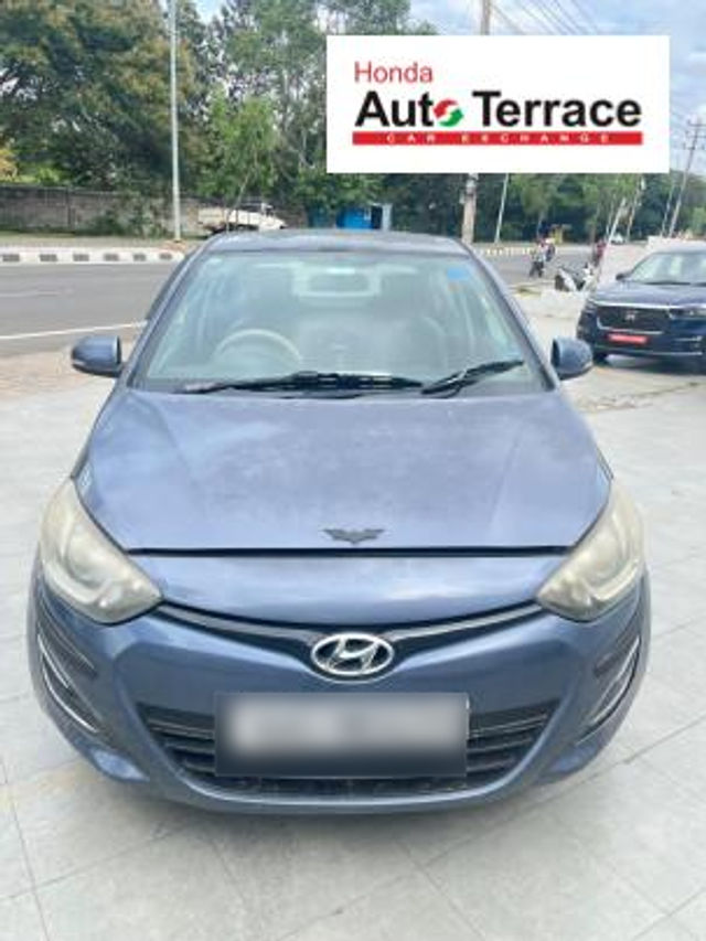 Second-hand 2013 Hyundai i20 Magna Optional 1.2 for sale in Mysore
