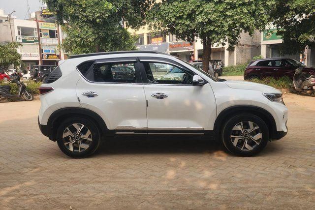Second-hand 2022 Kia Sonet एचटीएक्स डीजल बीएस6 for sale in Rupnagar