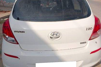 2012 Hyundai i20 Asta Optional With Sunroof 1.2