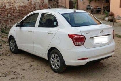 2017 Hyundai Xcent 1.2 कप्पा बेस