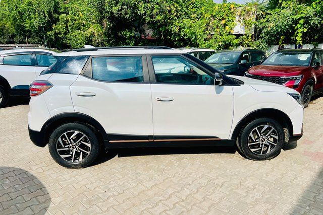 Mahindra XUV400 EV EC Second-hand 2024 Mahindra XUV400 EV EC for sale in Faridabad