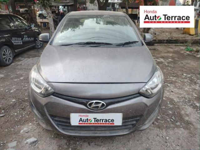 Hyundai i20 मैग्ना 1.2 Second-hand 2013 Hyundai i20 मैग्ना 1.2 for sale in Ghaziabad