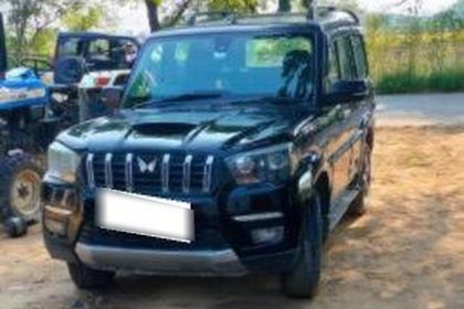 2021 Mahindra Scorpio S11