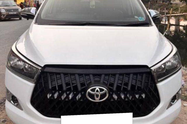 Toyota Innova Crysta 2.4 G MT BSIV Second-hand 2016 Toyota Innova Crysta 2.4 G MT BSIV for sale in Patna