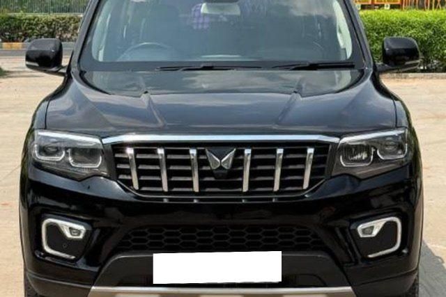 Second-hand 2023 Mahindra Scorpio N Z8 बीएस6 for sale in Ahmedabad