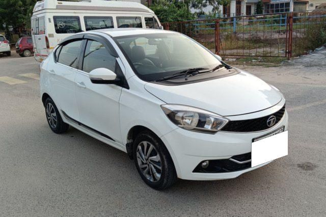 Tata Tigor 1.2 Revotron एक्सटी Second-hand 2017 Tata Tigor 1.2 Revotron एक्सटी for sale in Jaipur