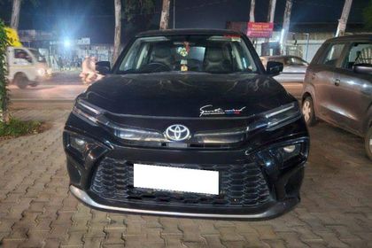 2025 Toyota Hyryder E