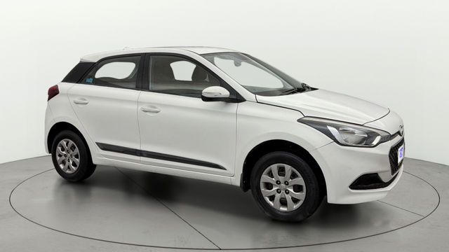 Hyundai i20 Sportz 1.2 Second-hand 2015 Hyundai i20 Sportz 1.2 for sale in New Delhi