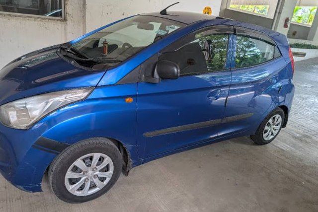 Hyundai EON Magna Plus Second-hand 2013 Hyundai EON Magna Plus for sale in Navi Mumbai