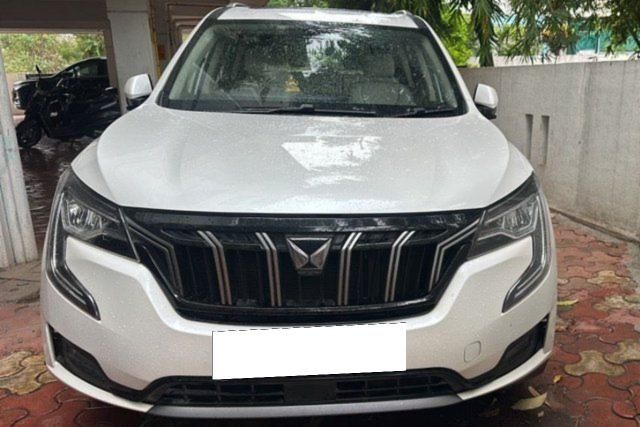 Second-hand 2022 Mahindra XUV700 AX7 AT BSVI for sale in Nashik