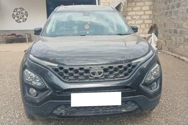 Tata Safari XT Plus Second-hand 2023 Tata Safari XT Plus for sale in Rajkot