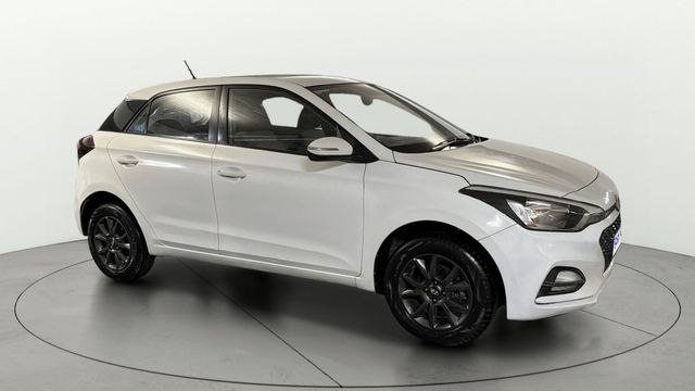Hyundai i20 Petrol CVT Asta Second-hand 2018 Hyundai i20 Petrol CVT Asta for sale in Noida