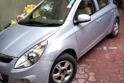 2011 Hyundai i20 Asta Optional With Sunroof 1.2