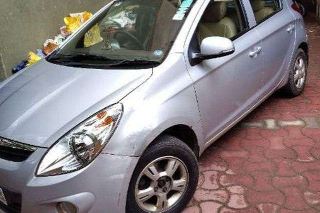 Second-hand 2011 Hyundai i20 एस्टा ऑप्शनल With Sunroof 1.2 for sale in Hubli